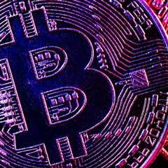 Deutsche Bank Analyst Says Bitcoin Is Having A “Historic Decline in Volatility Levels”